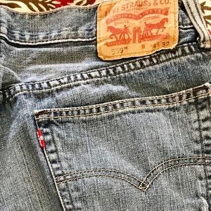 Levi’s 559 jeans distressed perfectly